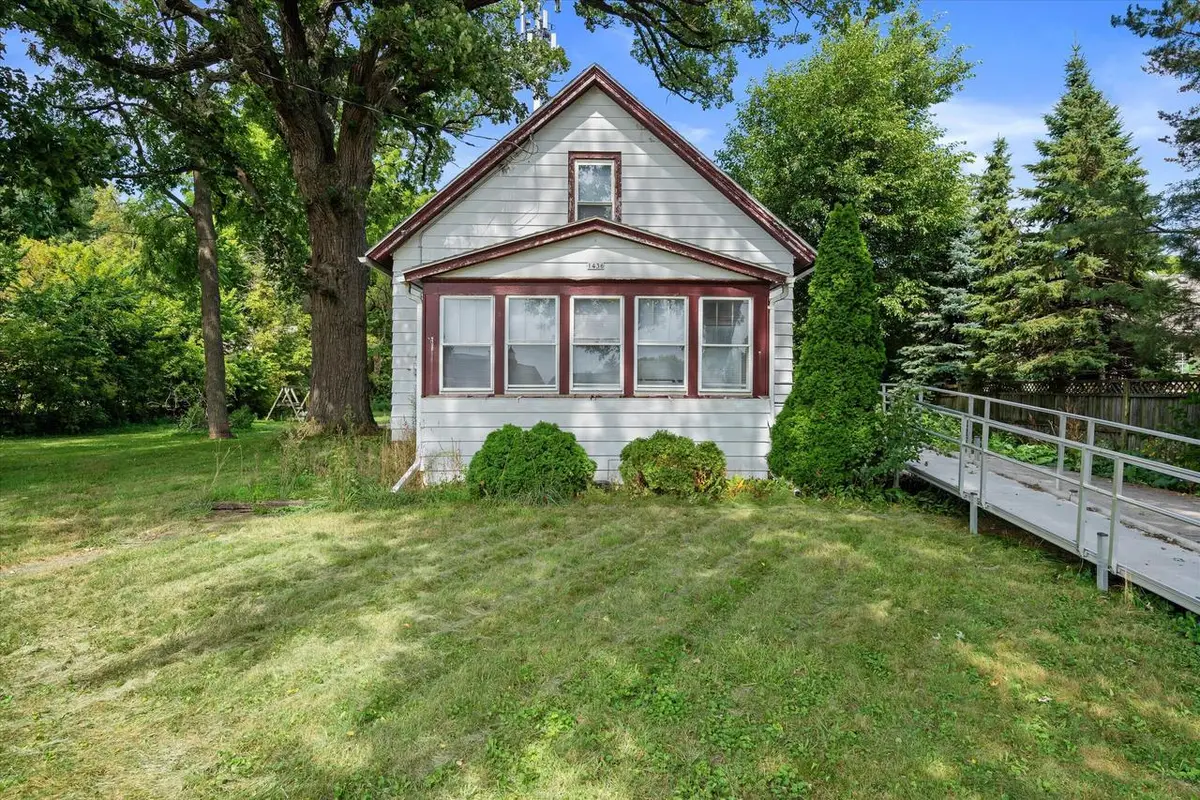 1436 E Racine AVENUE, Waukesha, WI 53186 - #1