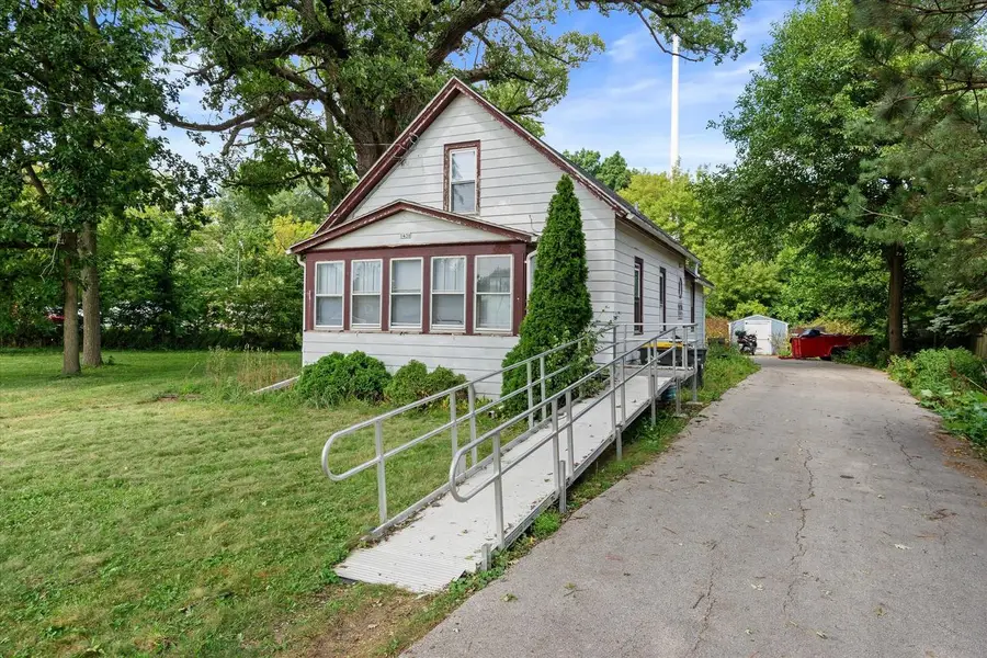 1436 E Racine AVENUE, Waukesha, WI 53186 - #2