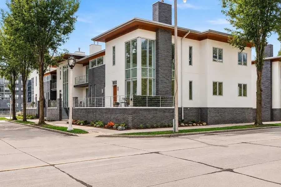 1931 N Pierce STREET #16, Milwaukee, WI 53212 - #2