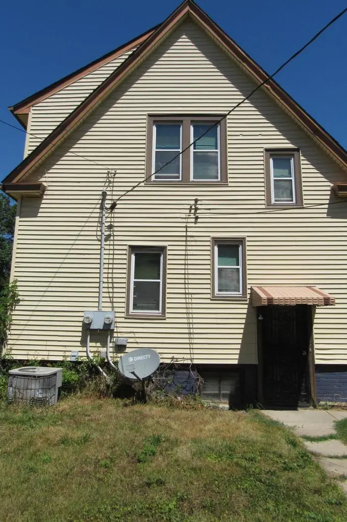 235 E Burleigh STREET, Milwaukee, WI 53212 - #1