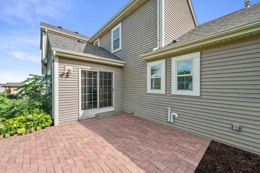 922 River Hill DRIVE, Waukesha, WI 53189 - #2