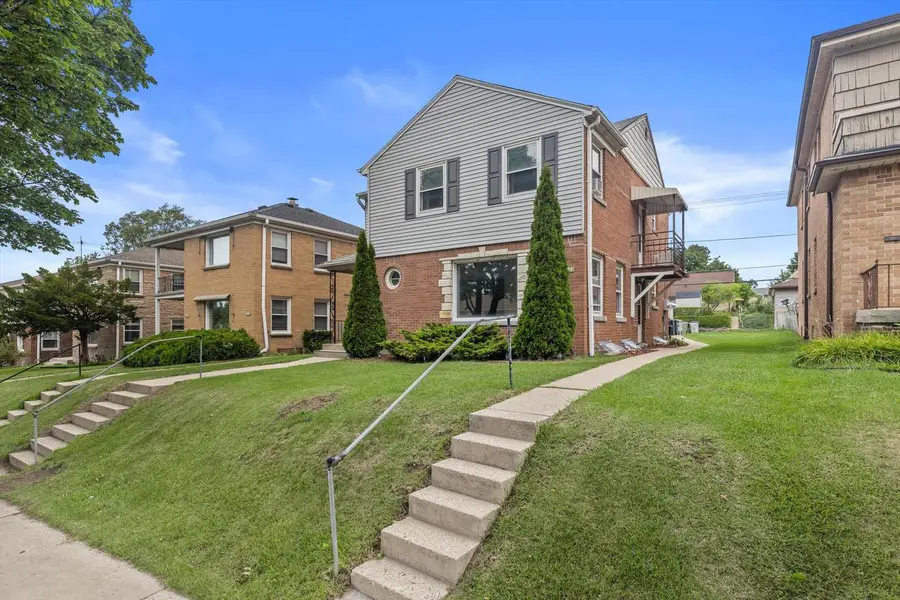 8306-A W Center STREET, Milwaukee, WI 53222 - #3
