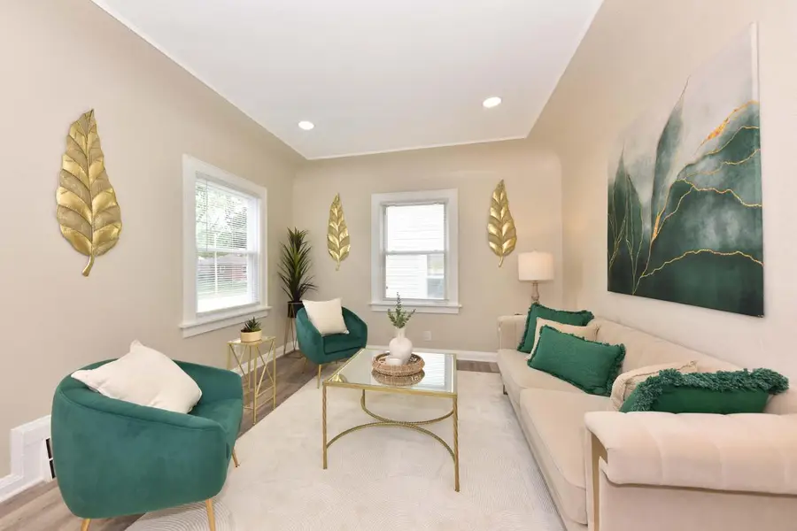 4476 N 54th STREET, Milwaukee, WI 53218 - #2