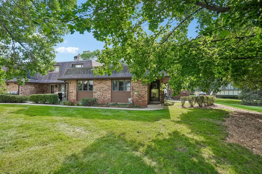 17690 Nassau DRIVE, Brookfield, WI 53045 - #2