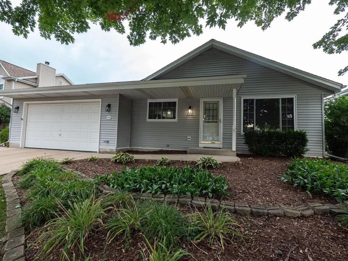 2405 N University DRIVE, Waukesha, WI 53188 - #1