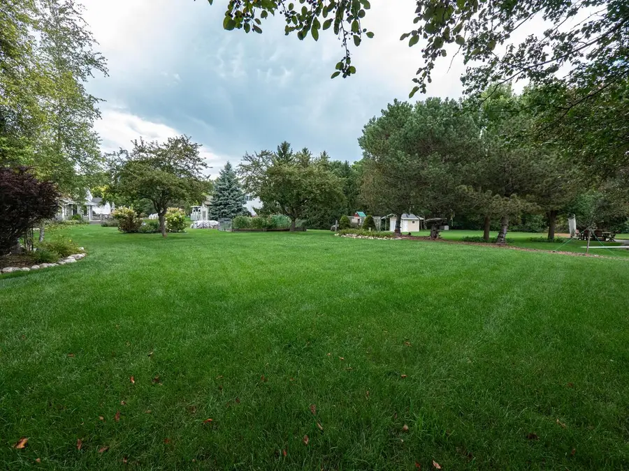 2405 N University DRIVE, Waukesha, WI 53188 - #2