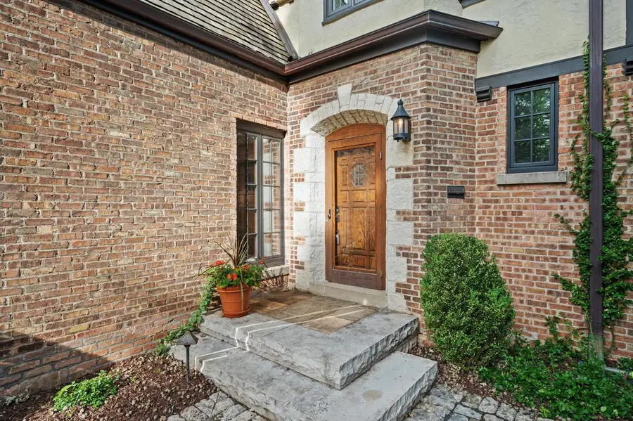5346 N Hollywood AVENUE, Whitefish Bay, WI 53217 - #3