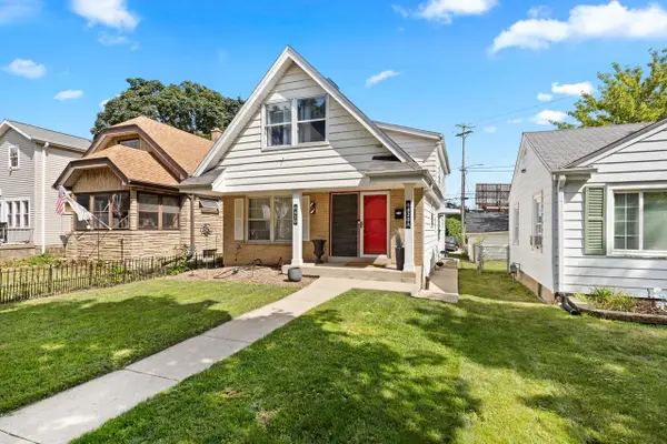 6420-6420A W Moltke AVENUE, Milwaukee, WI 53210