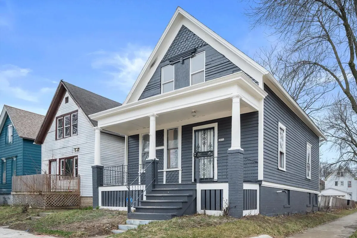2873 N Dr William Finlayson STREET, Milwaukee, WI 53212 - #1