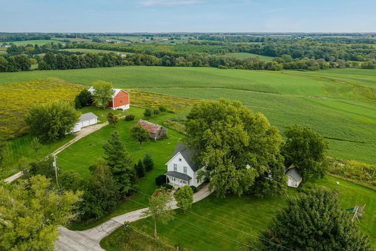 N5022 Buchanan ROAD, Hartford, WI 53027 - #1