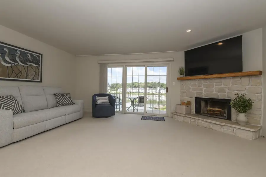 7760 W Tuckaway Shores DRIVE, Franklin, WI 53132 - #2