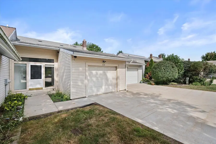 626 Westridge DRIVE, West Bend, WI 53095 - #2