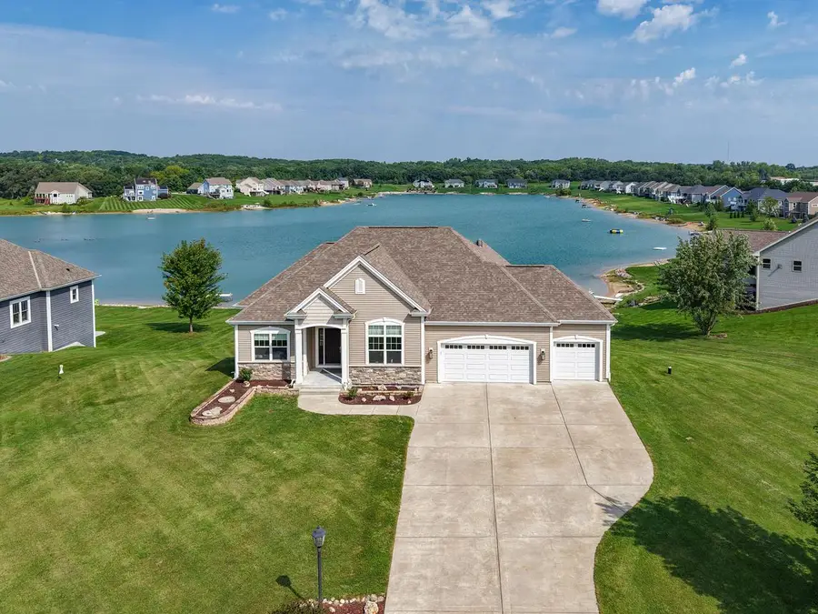 S86W22620 Lake Park DRIVE, Big Bend, WI 53103 - #2