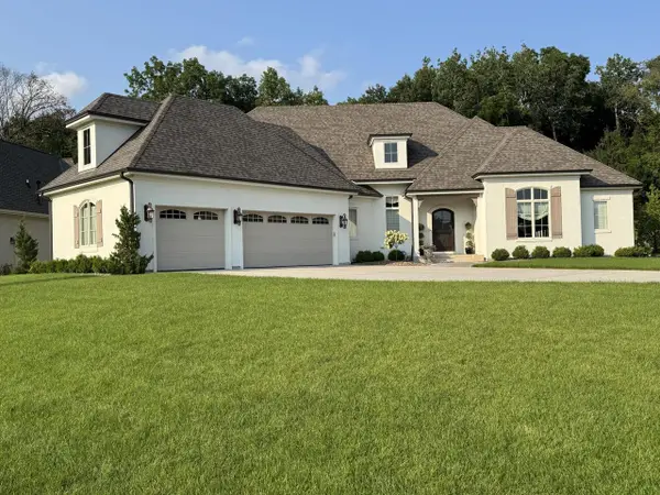 1620 Yardley COURT, Oconomowoc, WI 53066
