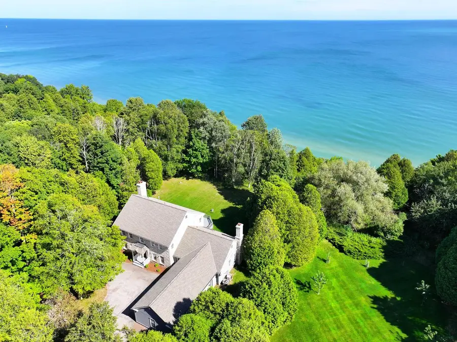 3582 E Norport DRIVE, Port Washington, WI 53074 - #2