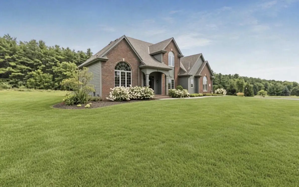 S91W31504 Grace TRAIL, Mukwonago, WI 53149 - #1