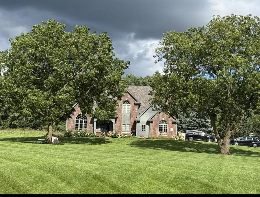 S91W31504 Grace TRAIL, Mukwonago, WI 53149 - #2