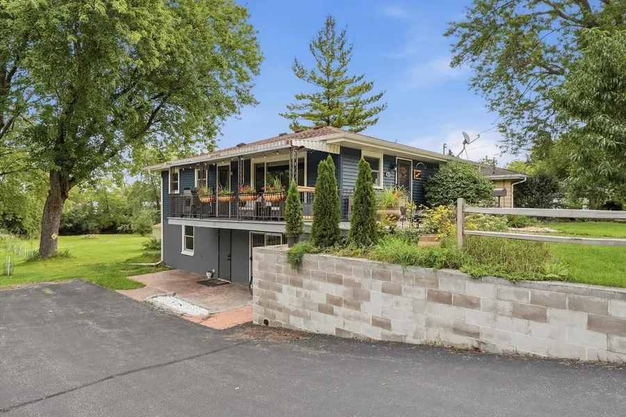 357 E Wisconsin AVENUE, Pewaukee, WI 53072 - #3
