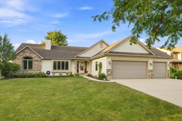258 Bastogne COURT, Belgium, WI 53004