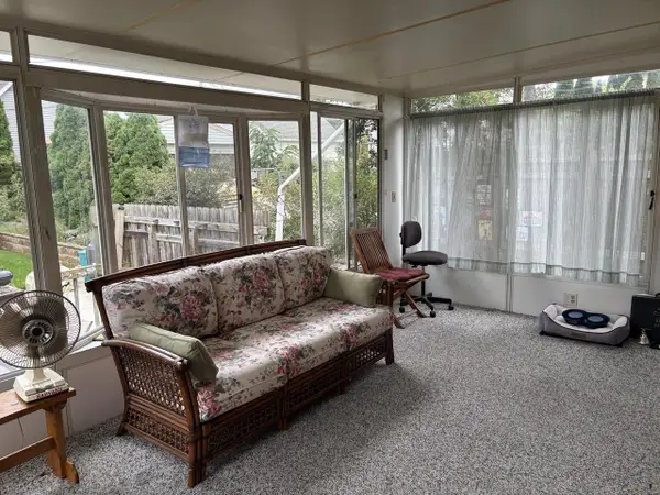 121 E Woodruff STREET NE, Port Washington, WI 53074