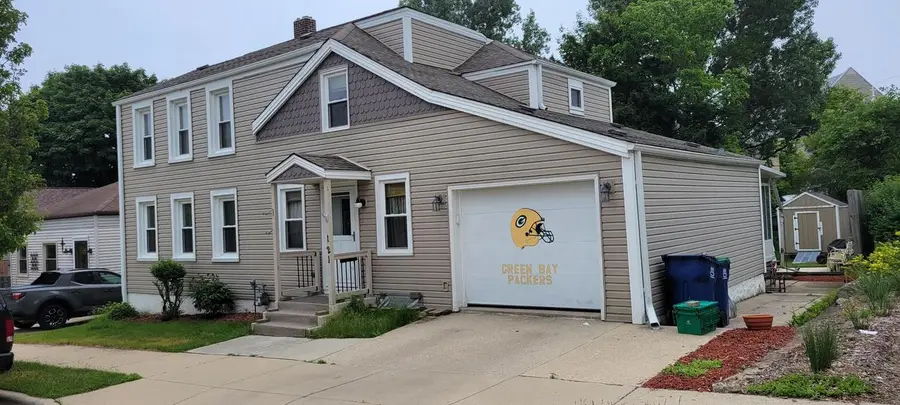 121 E Woodruff STREET NE, Port Washington, WI 53074 - #2