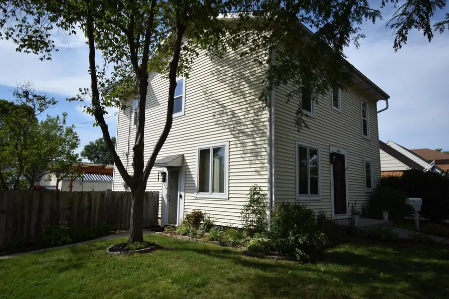 3701 N 97th STREET, Milwaukee, WI 53222 - #3