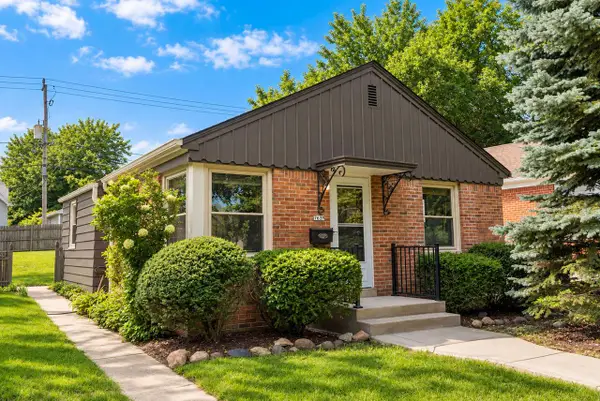 7639 W Lorraine PLACE, Milwaukee, WI 53222
