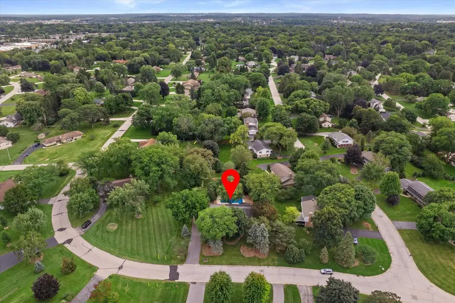 18045 Lamplighter LANE, Brookfield, WI 53045 - #3