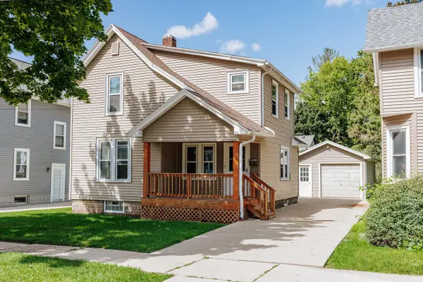 518 Wood STREET, Waukesha, WI 53186