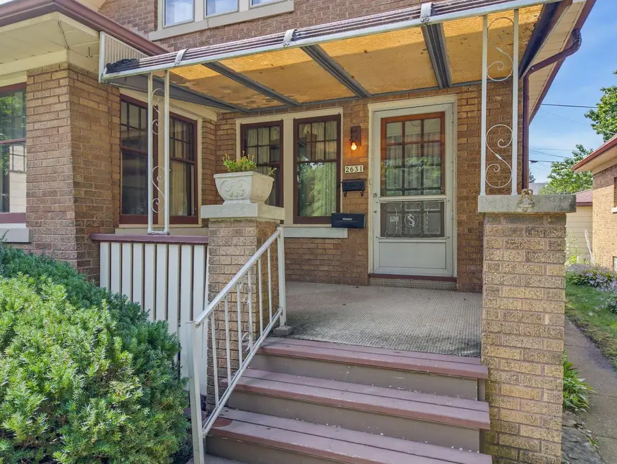 2631 S Linebarger TERRACE, Milwaukee, WI 53207 - #3