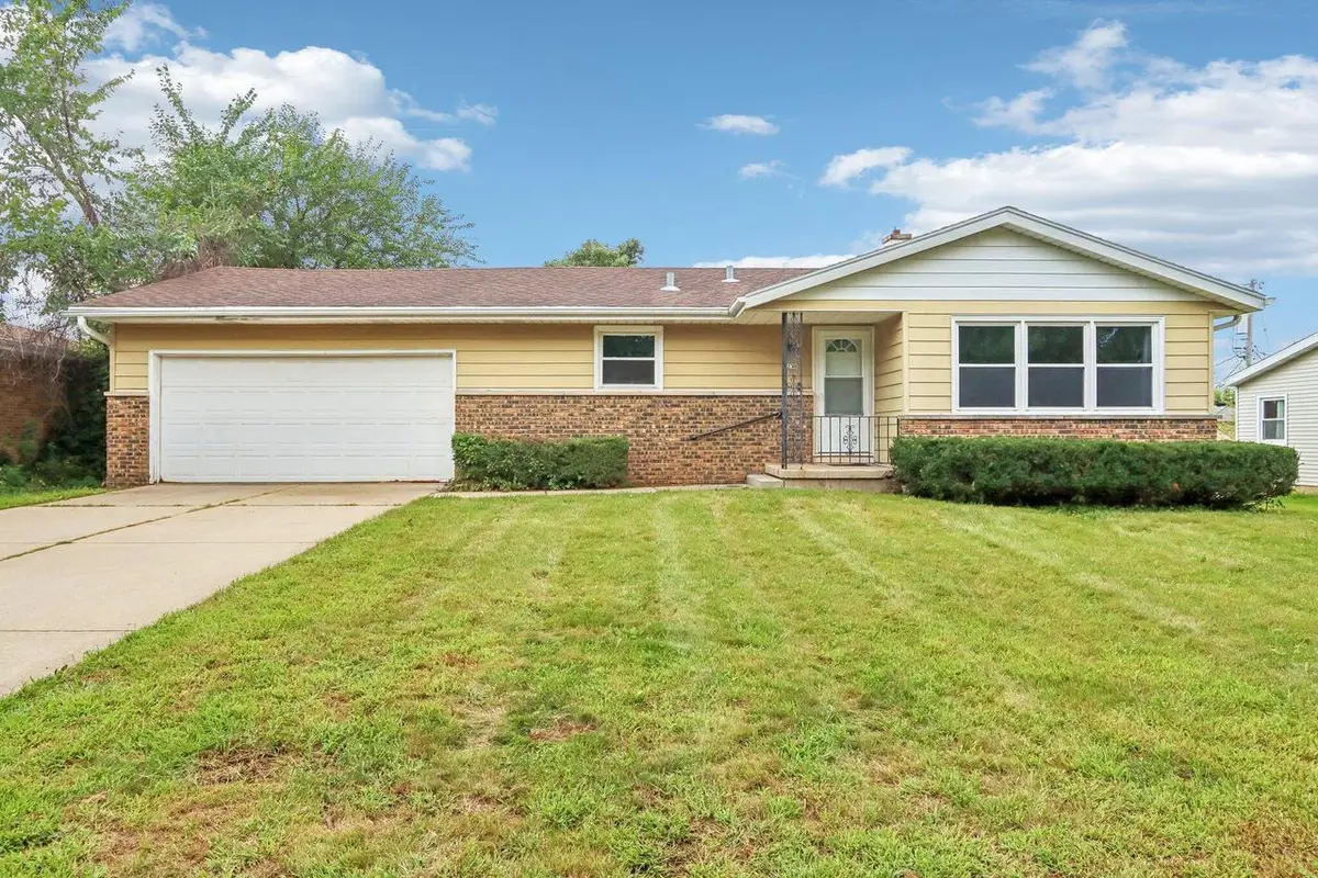 2218 Catalpa ROAD, Madison, WI 53713 - #1