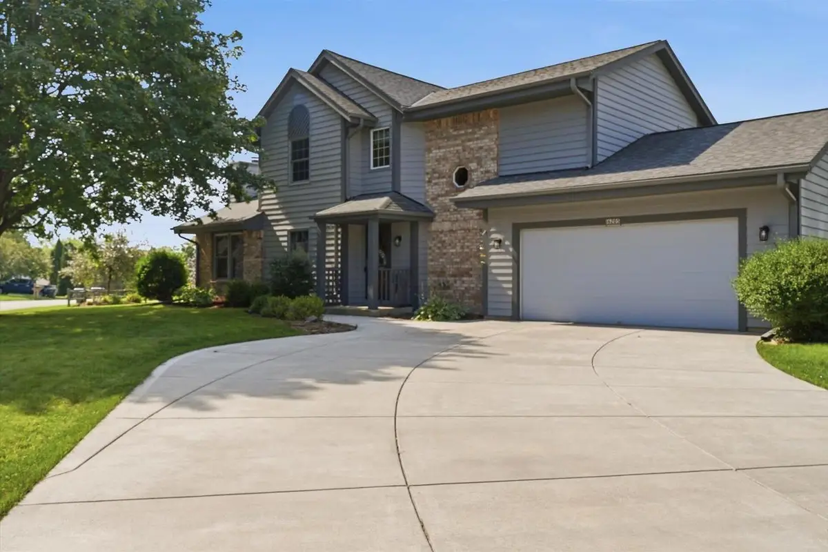 16205 W Mayflower DRIVE, New Berlin, WI 53151 - #1