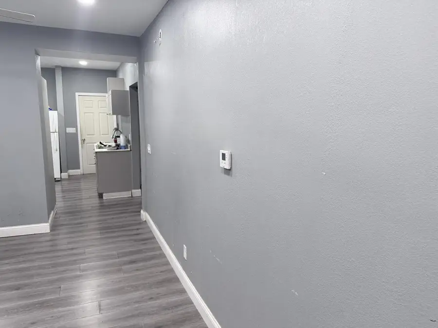 565 W Rogers STREET, Milwaukee, WI 53204 - #3