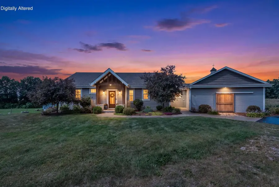 7475 Kevin DRIVE, West Bend, WI 53090 - #2
