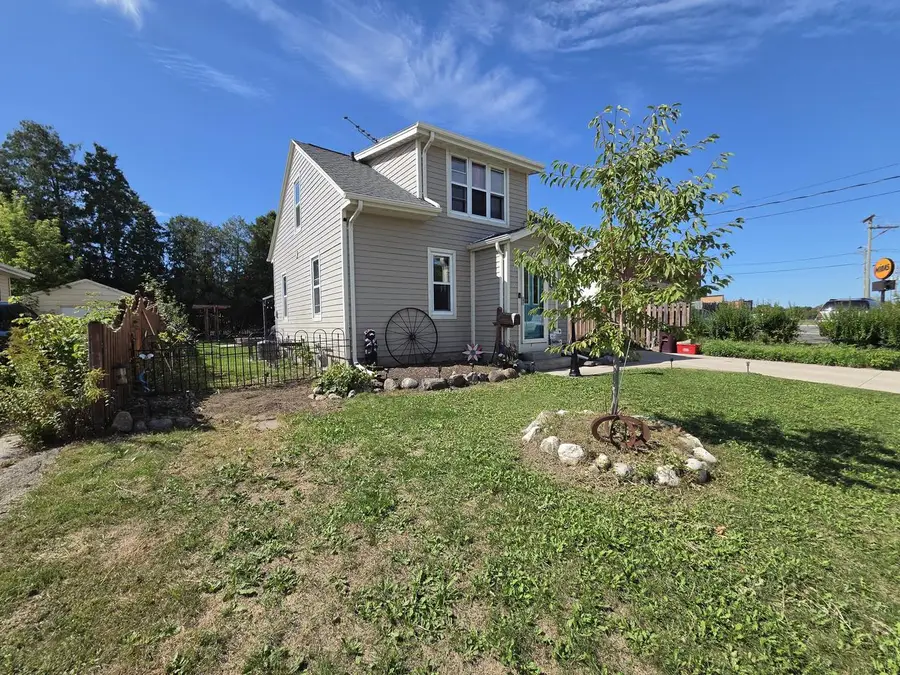 1226 S 32nd STREET, Manitowoc, WI 54220 - #2
