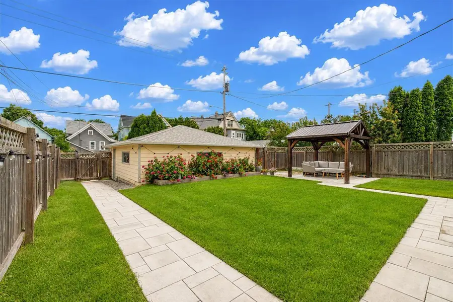 538 E Otjen STREET, Milwaukee, WI 53207 - #2