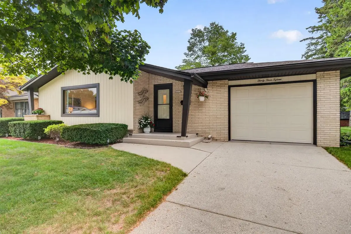 3315 Hickory CIRCLE, Sheboygan, WI 53081 - #1