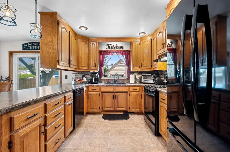 1710 Viebahn STREET, Manitowoc, WI 54220 - #2