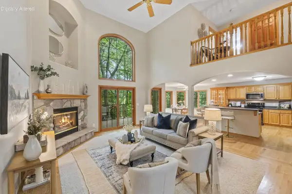 3515 Broken Bow TRAIL, Delafield, WI 53018