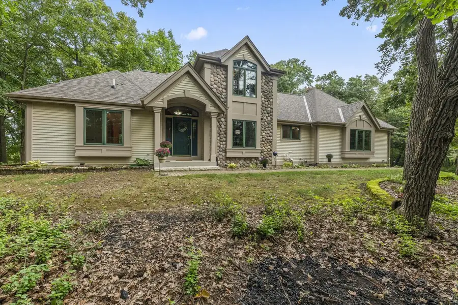 3515 Broken Bow TRAIL, Delafield, WI 53018 - #2