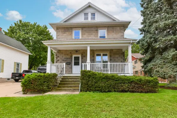 441 W Chestnut STREET, Burlington, WI 53105