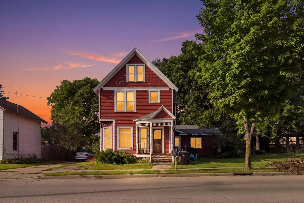 114 W Montgomery STREET, Sparta, WI 54656 - #1