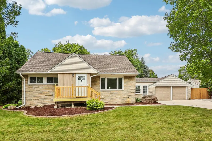 W73N917 London COURT, Cedarburg, WI 53012 - #3