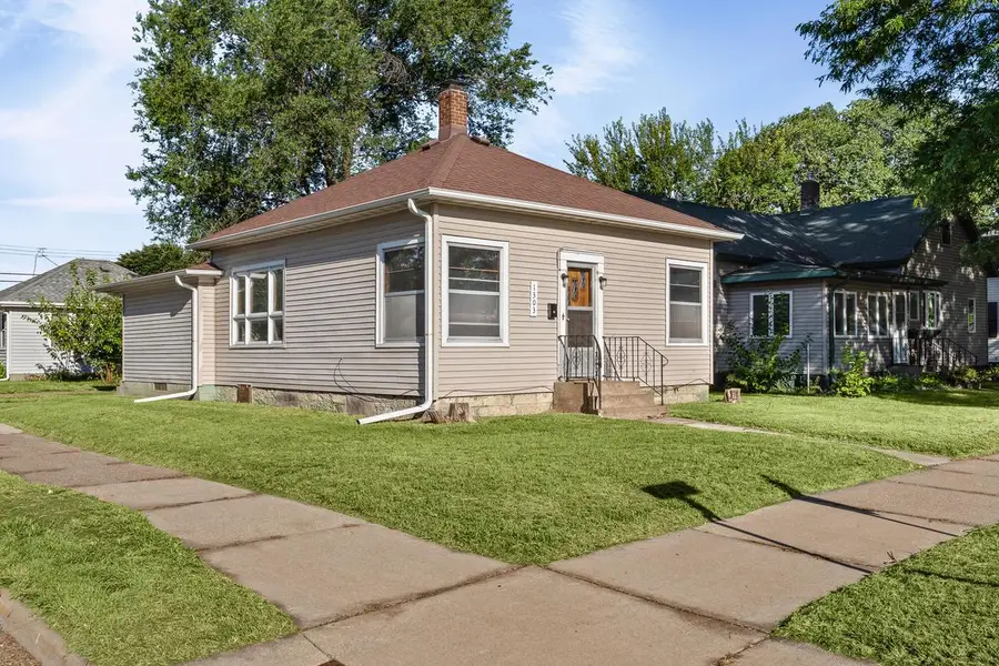 1303 Kane STREET, La Crosse, WI 54603 - #2