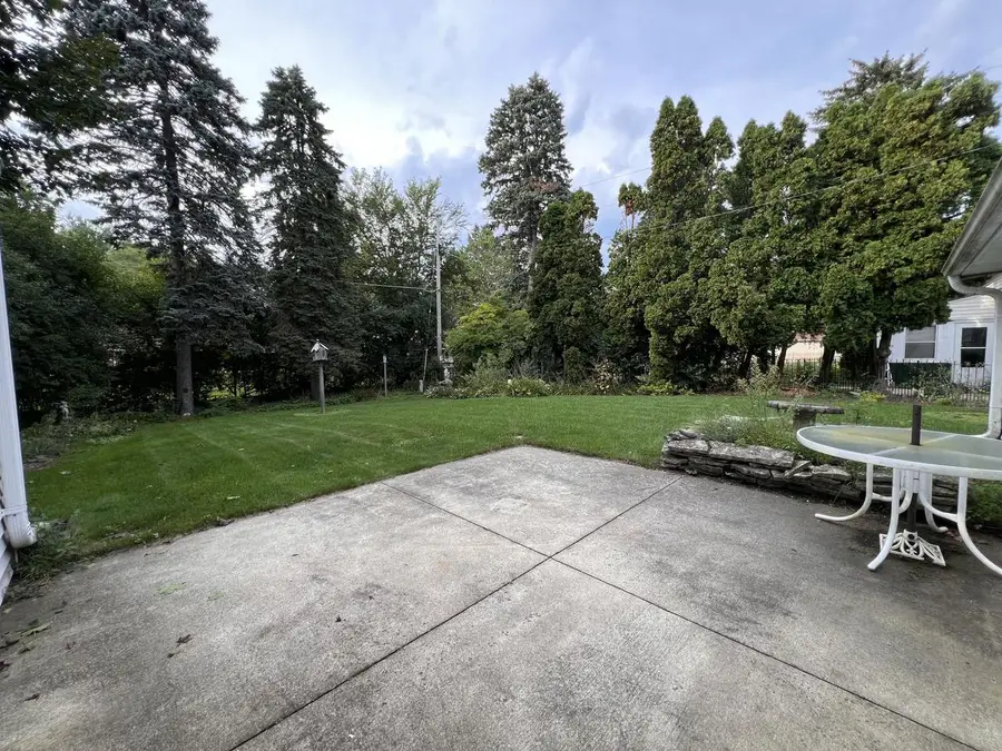 3424 N Elmwood DRIVE, Elmwood Park, WI 53405 - #3