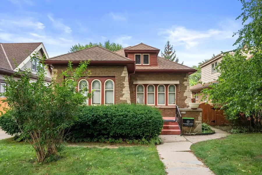 3276 N 47th STREET, Milwaukee, WI 53216 - #2