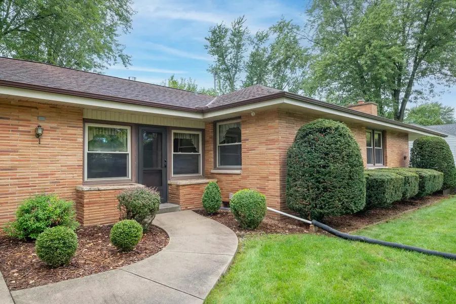 1865 Lone Oak CIRCLE W, Brookfield, WI 53045 - #3