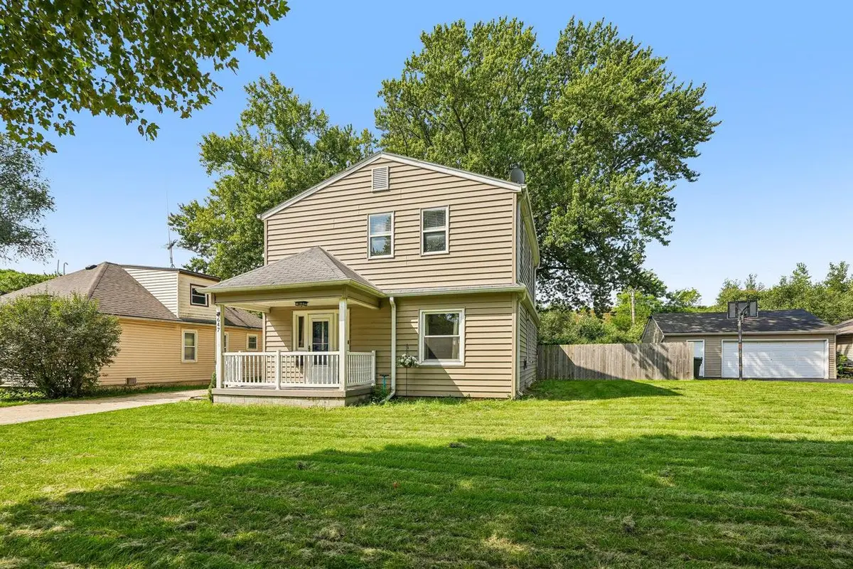 647 S 105th STREET, West Allis, WI 53214 - #1