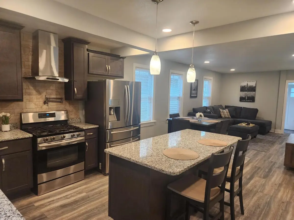 2540 N Booth STREET, Milwaukee, WI 53212 - #1