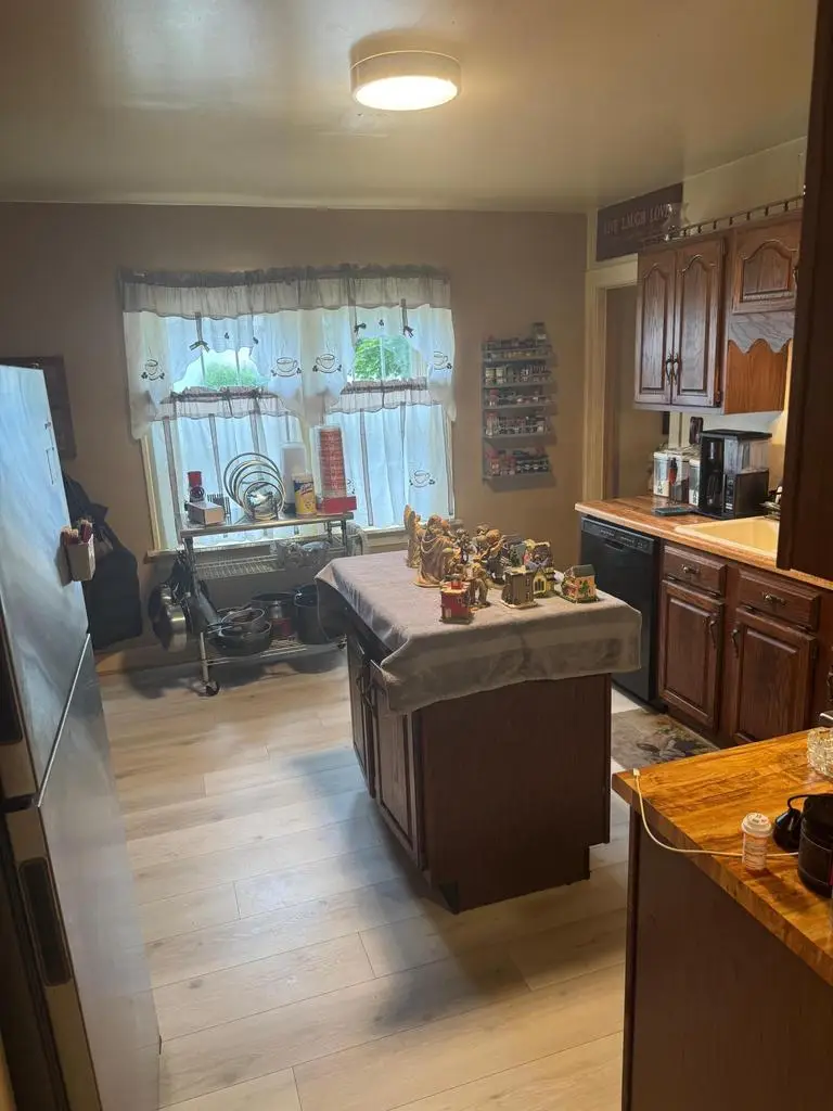 2002 Wollmer STREET, Manitowoc, WI 54220 - #2